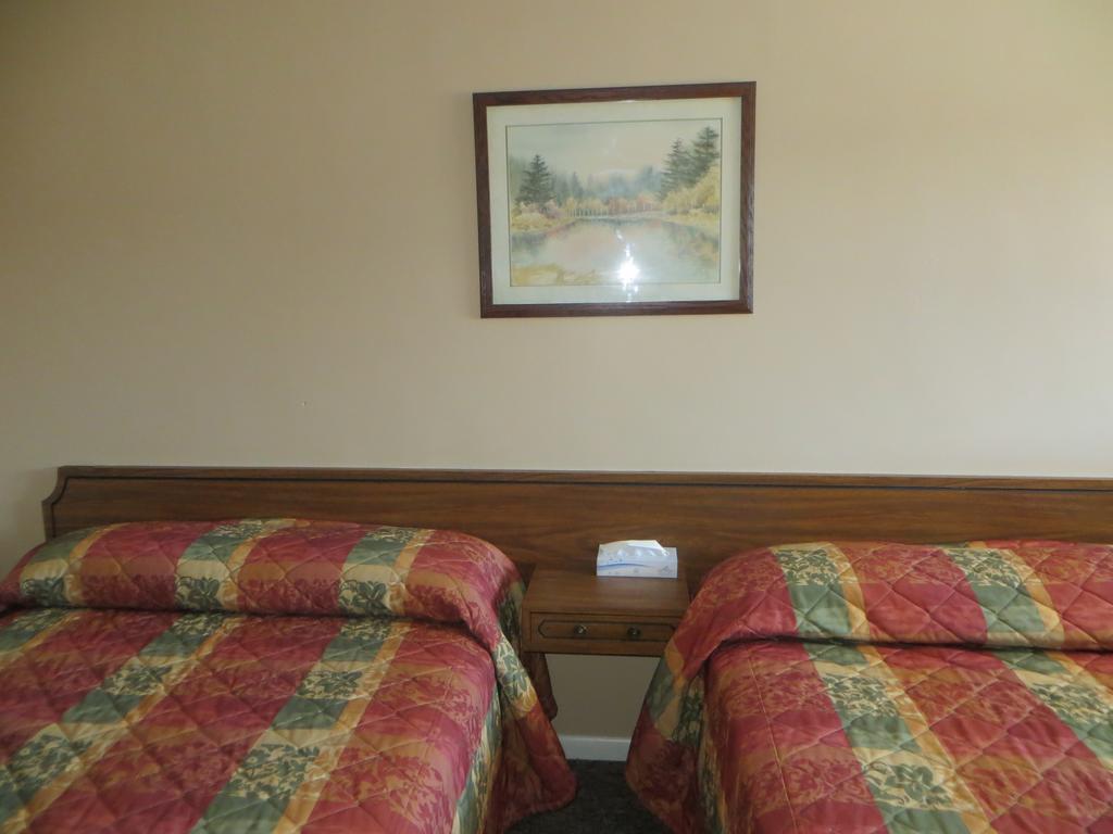 Capri Motel Скотсблафф Номер фото