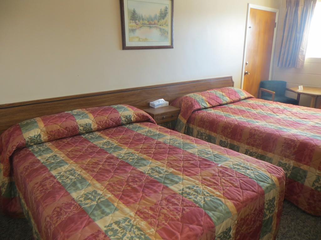 Capri Motel Скотсблафф Номер фото
